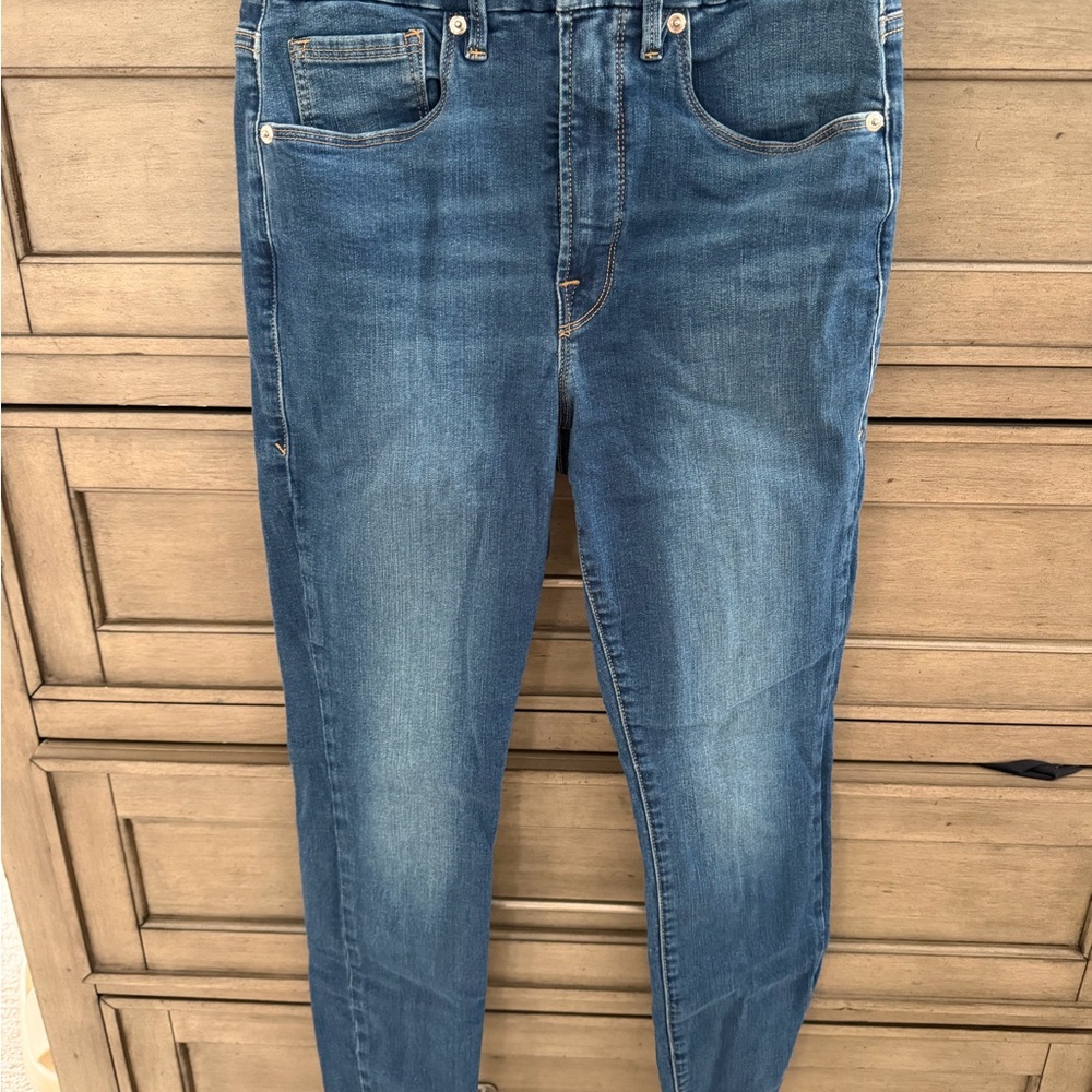 Good American Skinny Stretch Jeans in Classic Blue Wash
